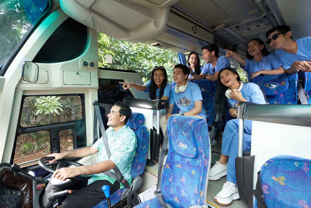 bus untuk gathering kantor